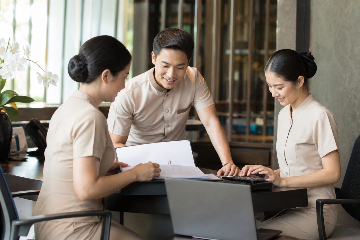 ค่าเซอร์วิสชาร์จโรงแรมไทย เช็คตัวเลขจริงของแต่ละโรงแรมได้ที่ไหน